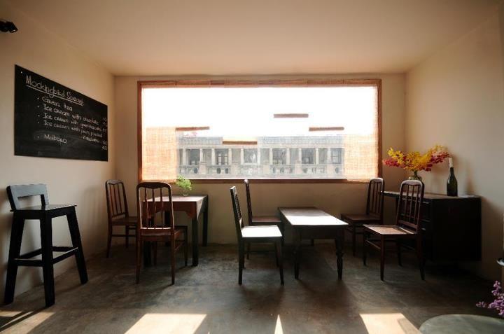 Mockingbird Cafe