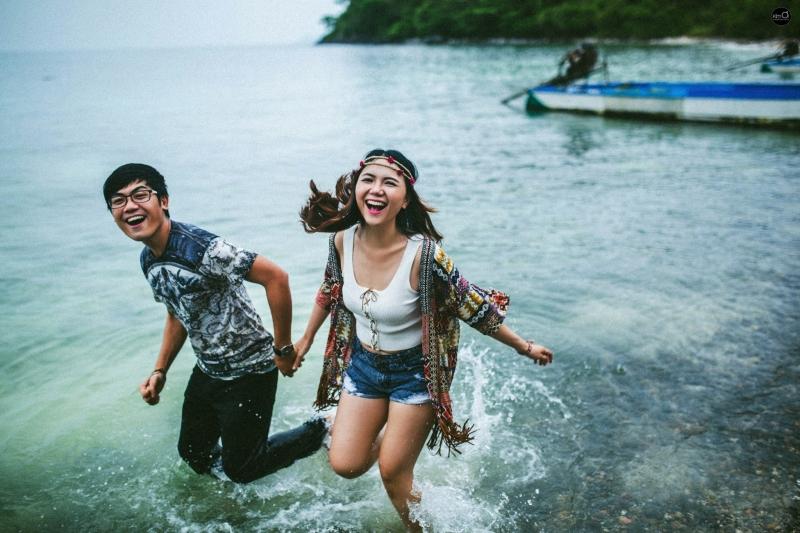 Hãy luôn yêu cô ấy như tình yêu sét đánh mỗi ngày