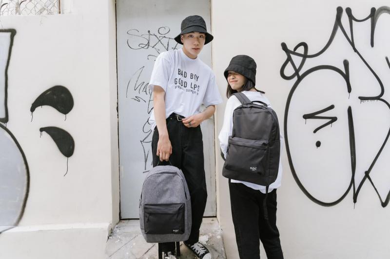 Sản phẩm của M.O.L Store