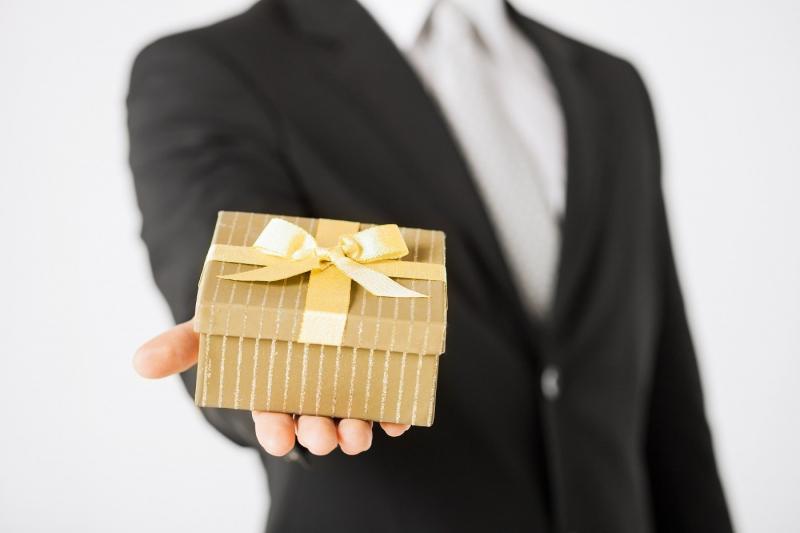 Món quà rút thăm may mắn