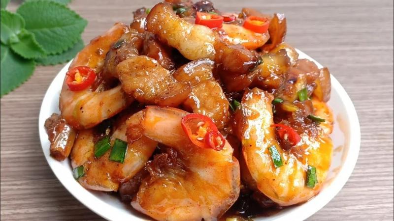 Món tôm rim thịt ba chỉ