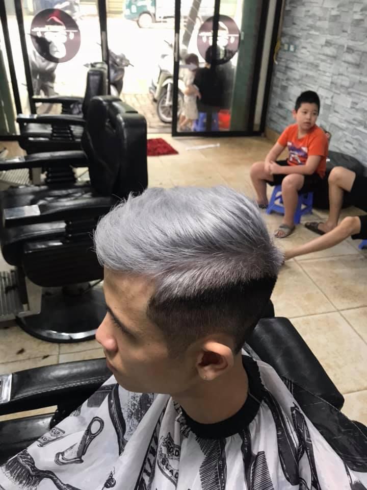 Monkey BarberShop