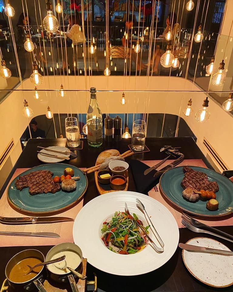 Không gian độc đáo tại Moo Beefsteak