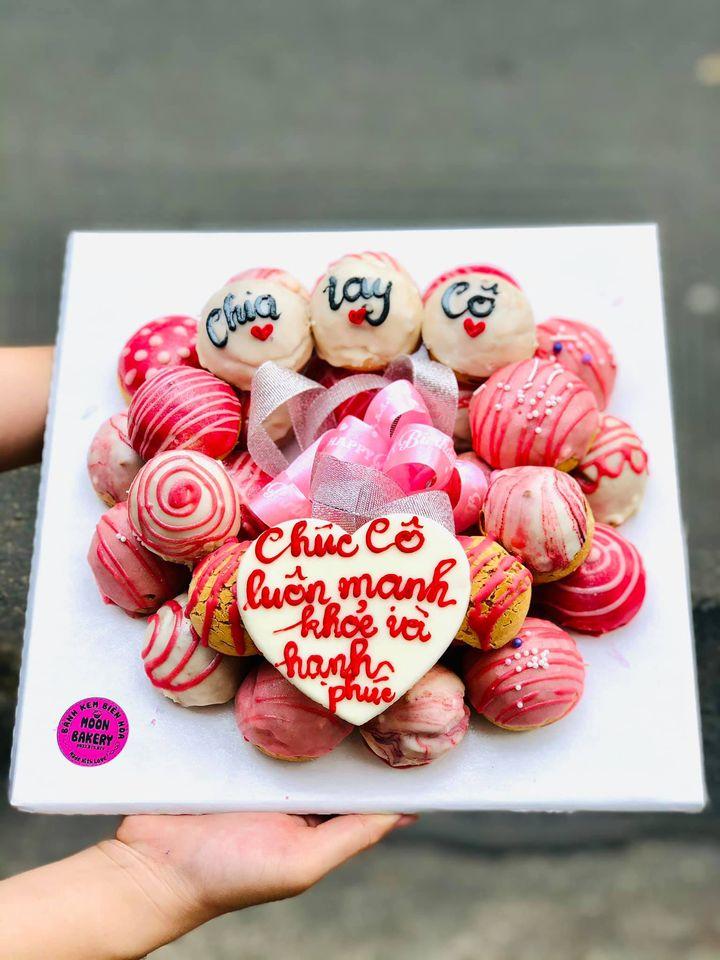 Moon Bakery