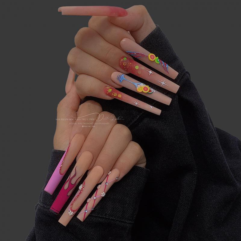 Moon Nail Academy