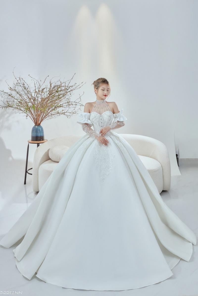 Moon Studio Bridal