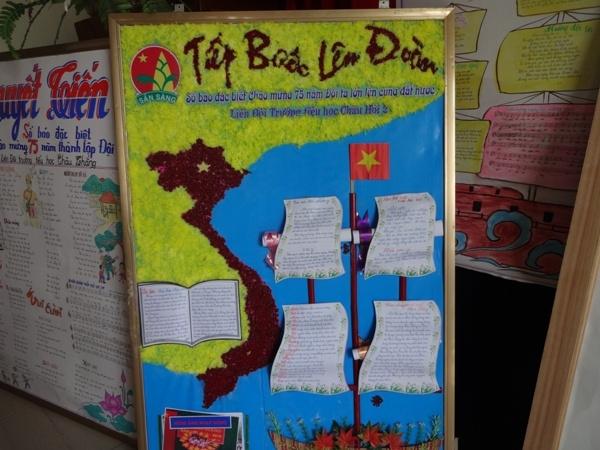 Mẫu báo tường tự làm đặc sắc
