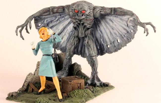 Mothman và người cú