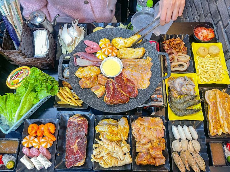Mr. Mlem 3 Buffet Bò Nầm Nướng