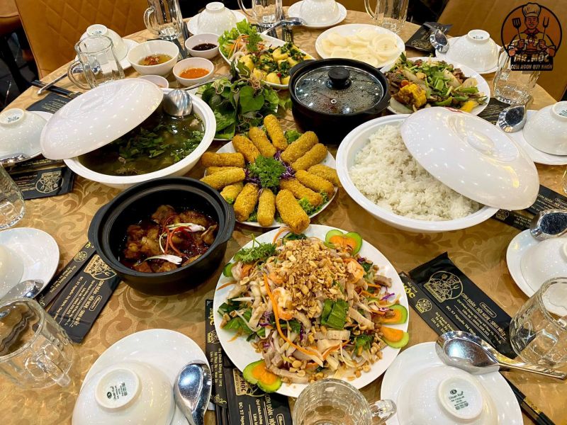 Mr. Mộc - Cơm ngon Quy Nhơn