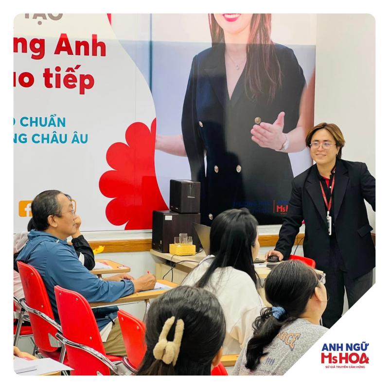 Ms Hoa Giao tiếp
