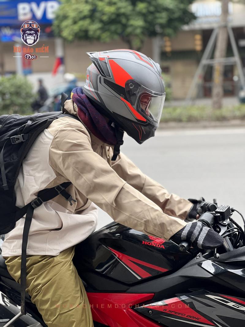 Mũ bảo hiểm độc Hà Nội