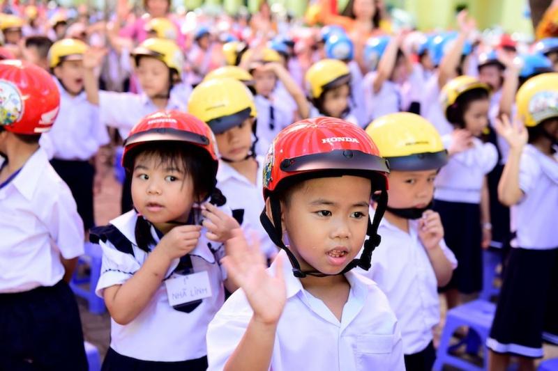 Mũ bảo hiểm trẻ em Honda