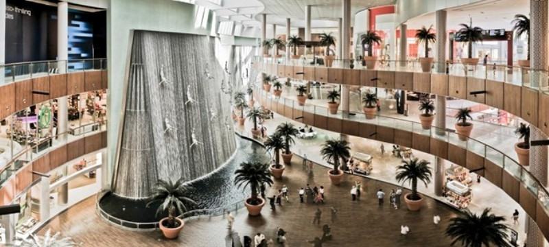 Mua sắm miễn thuế ở Dubai Mall