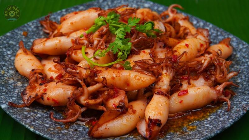 Mực chiên mắm