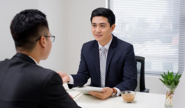 Tập trung làm việc và hy sinh thời gian vui chơi