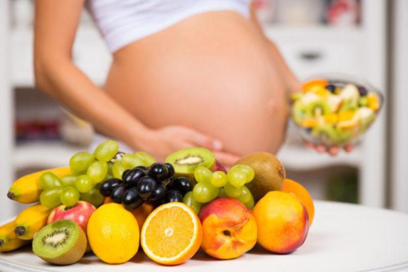 Ăn nhiều rau của quả giúp cải thiện tình trạng mụn