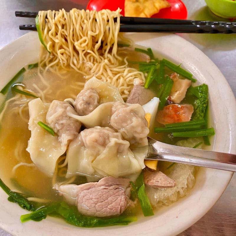 Mỳ vằn thắn Phùng Gia