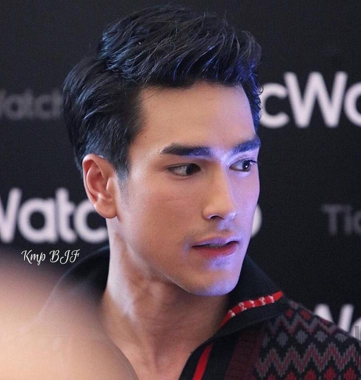 Nadech Kugimiya