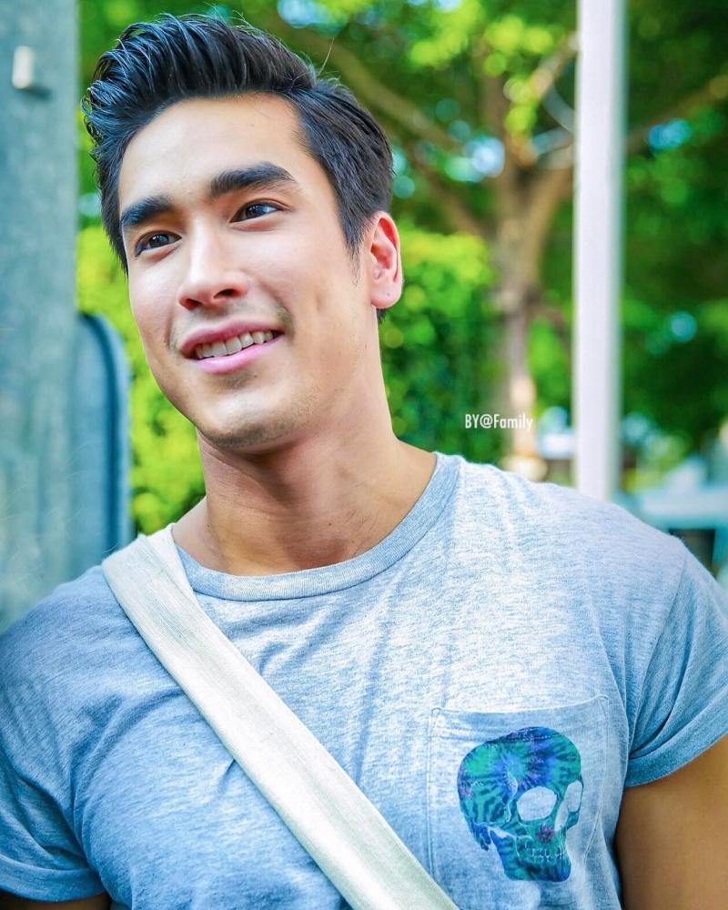 Anh đang là một trong những cái tên đắt giá nhất của điện ảnh xứ chùa vàng