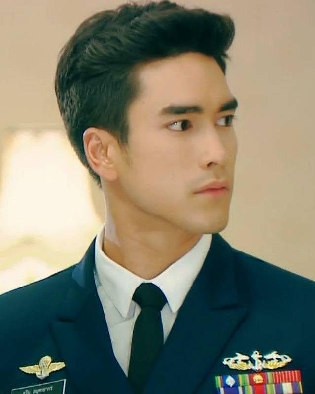 Nadech Kugimiya