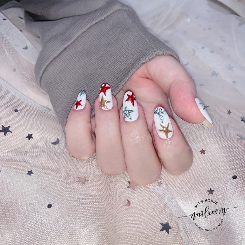 Nail Room
