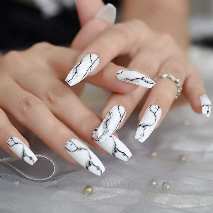 Nail vân đá