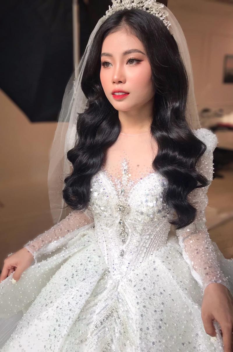 Naila Makeup