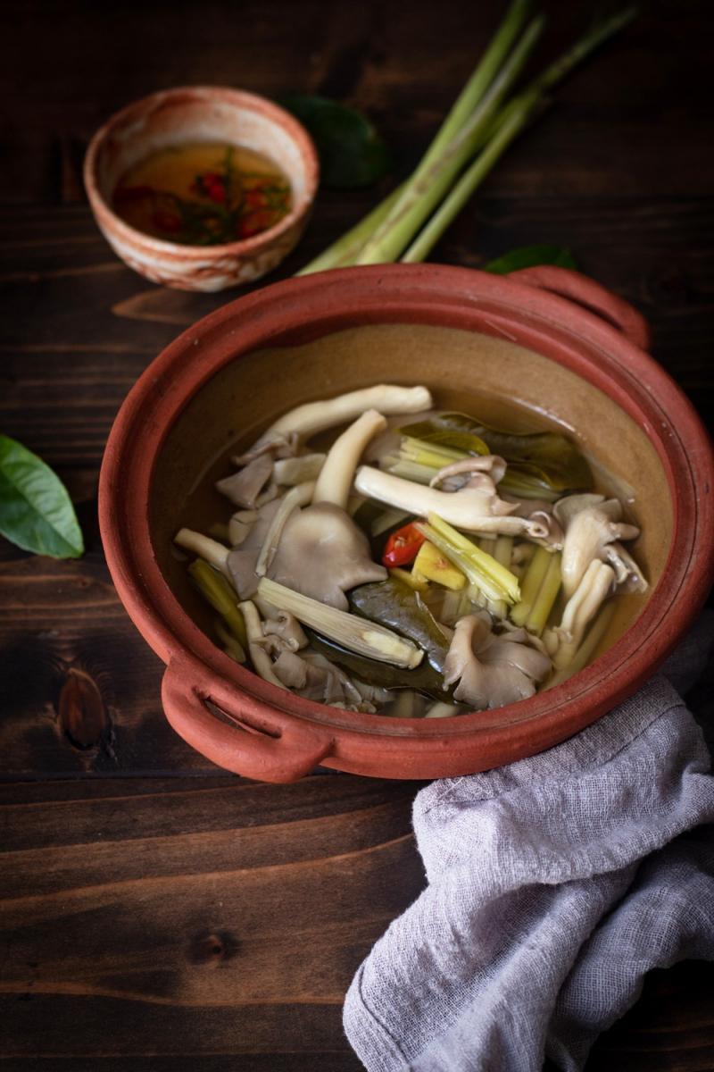 Nấm hấp sả