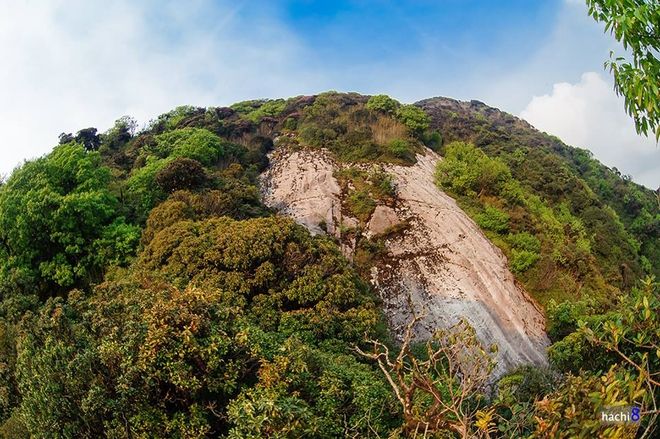 Nam Kang Ho Tao (2,881 m)