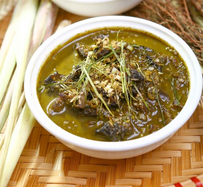 Nậm pịa là món ăn khá đặc biệt của người Thái, đặc sản ngon nổi tiếng ở Mộc Châu