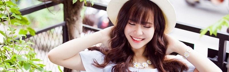 Một nụ cười của ai đó cũng đủ làm ta xao xuyến cả ngày