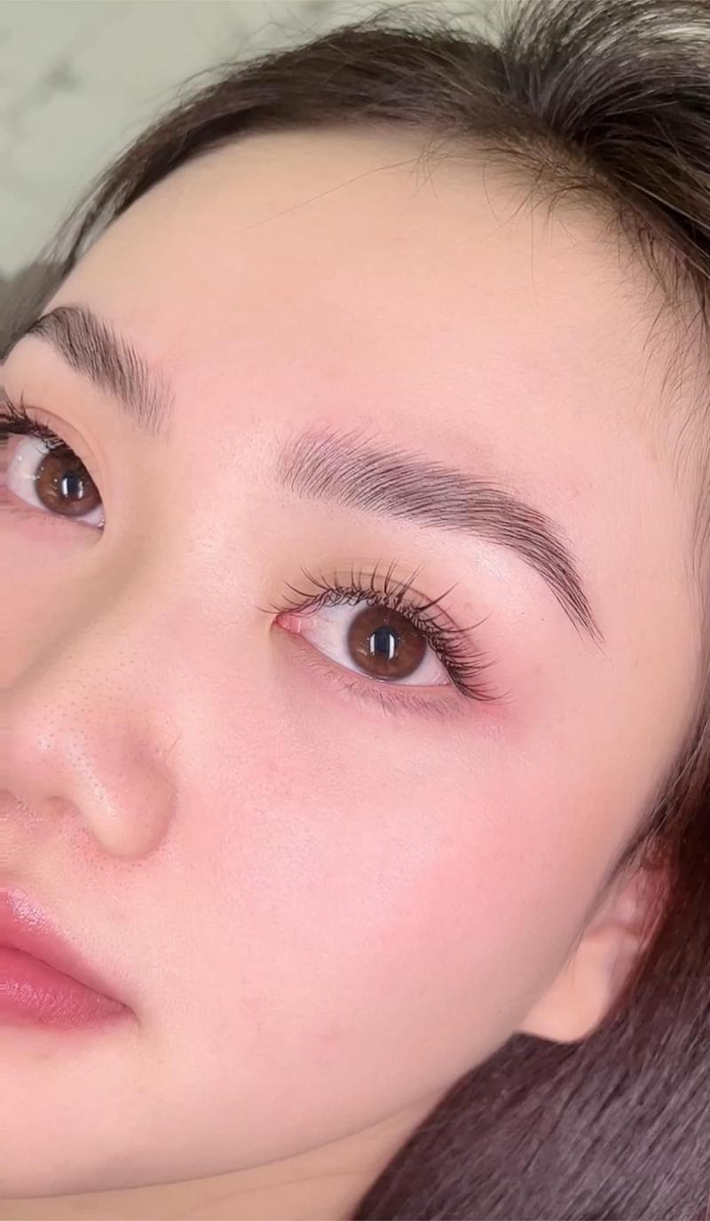 Nàng Eyelash
