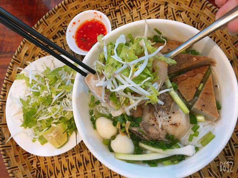 Nắng Nha Trang Quán