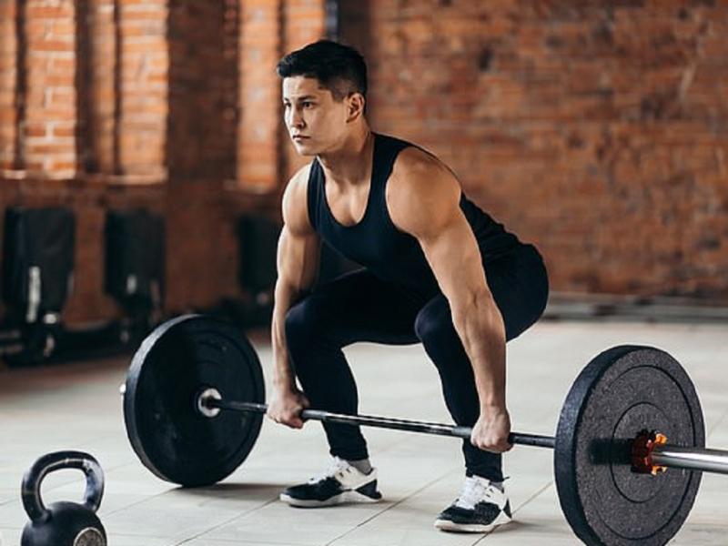 nâng tạ giúp giảm cân nhanh chóng