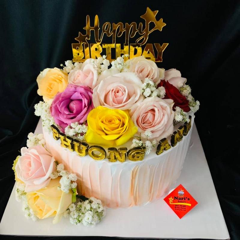 Nari's Bakery.