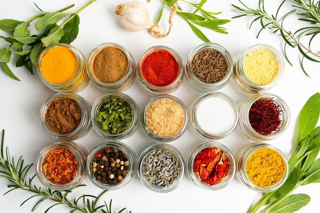 Nấu ăn với các loại thảo mộc và phụ gia