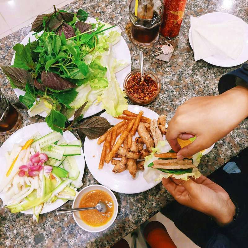 Nem Nướng Bà Hùng