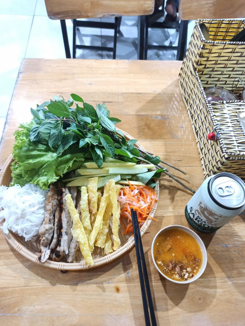 Nem Nướng Nha Trang Thu Hà