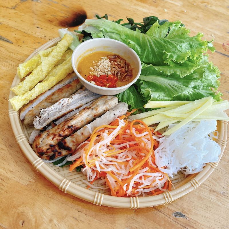 Nem Nướng Nha Trang Thu Hà