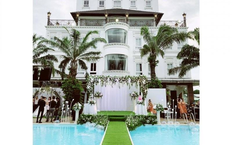 Nesta Hotel
