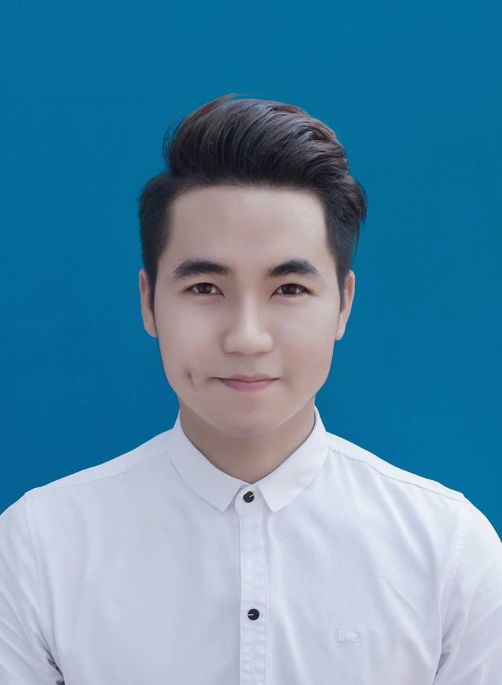 Cười khi chụp ảnh thẻ