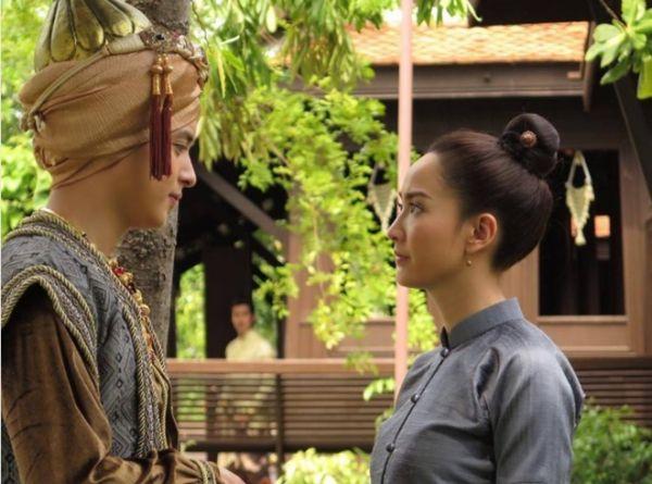 Neung dao fah diew (One land one sky) – Một mảnh đất một bầu trời