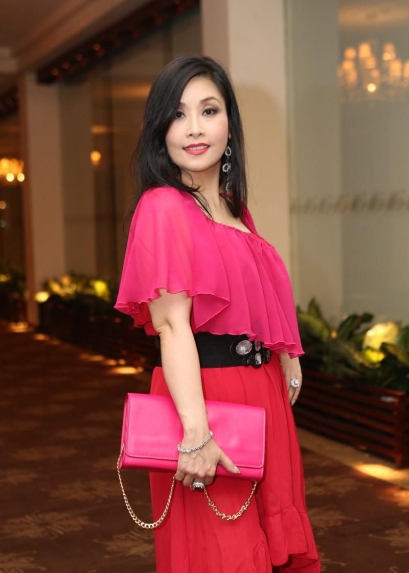 Nghệ sỹ Kiều Oanh