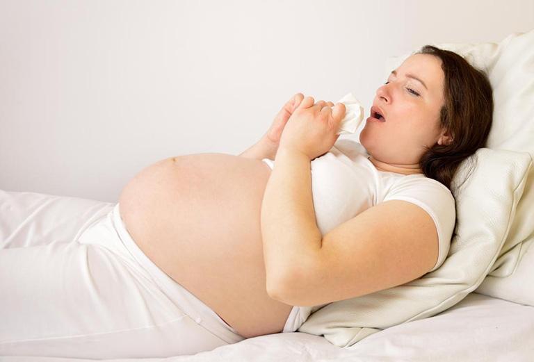 Mẹ bầu bị ho nên dùng nghệ, mật ong