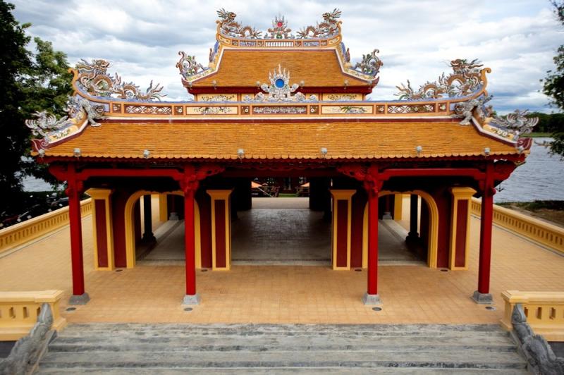 Nghênh Lương Đình, Phu Văn Lâu (tờ 50.000 đồng)