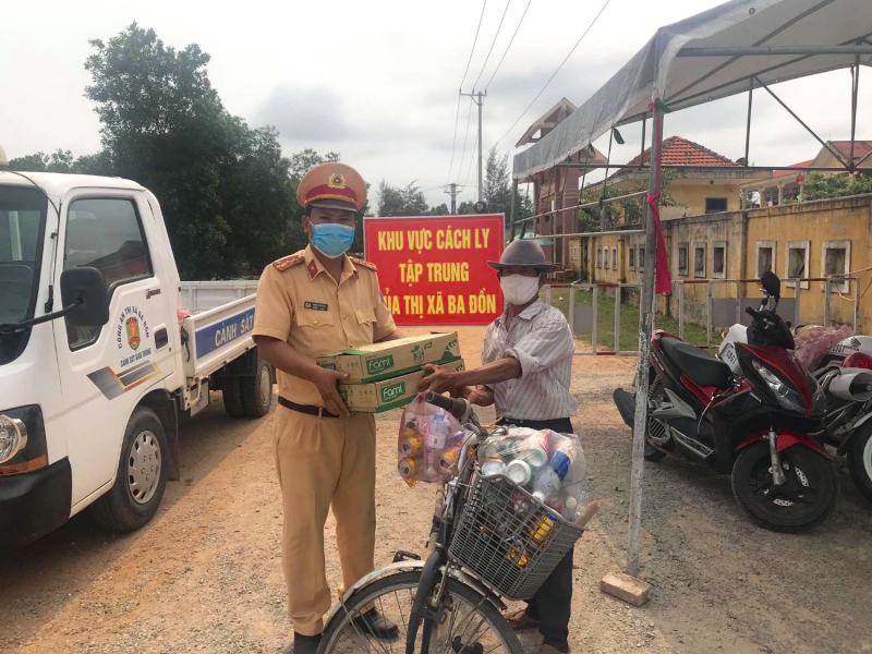 Nghị luận về lòng nhân ái trong đại dịch Covid-19