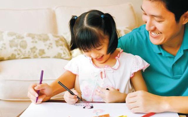 Tự học tại nhà kết hợp với sự hướng dẫn của cha mẹ