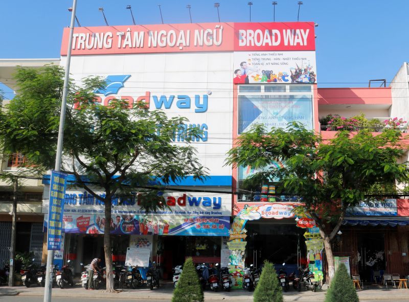 Trung tâm Ngoại Ngữ Quốc Tế Broad Way