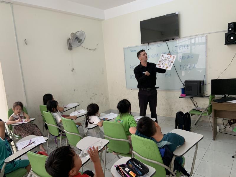 Ngoại Ngữ Thần Đồng